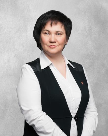 Елена Щипанова