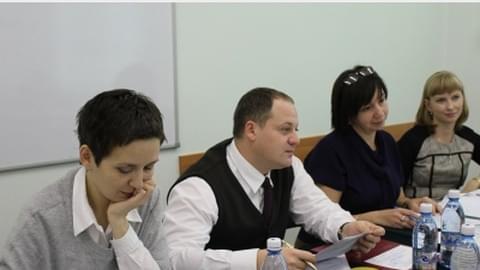 Валентин Маркович Корытный принимает экзамены в составе Государственной Экзаменационной Комиссии в РАНХиГС